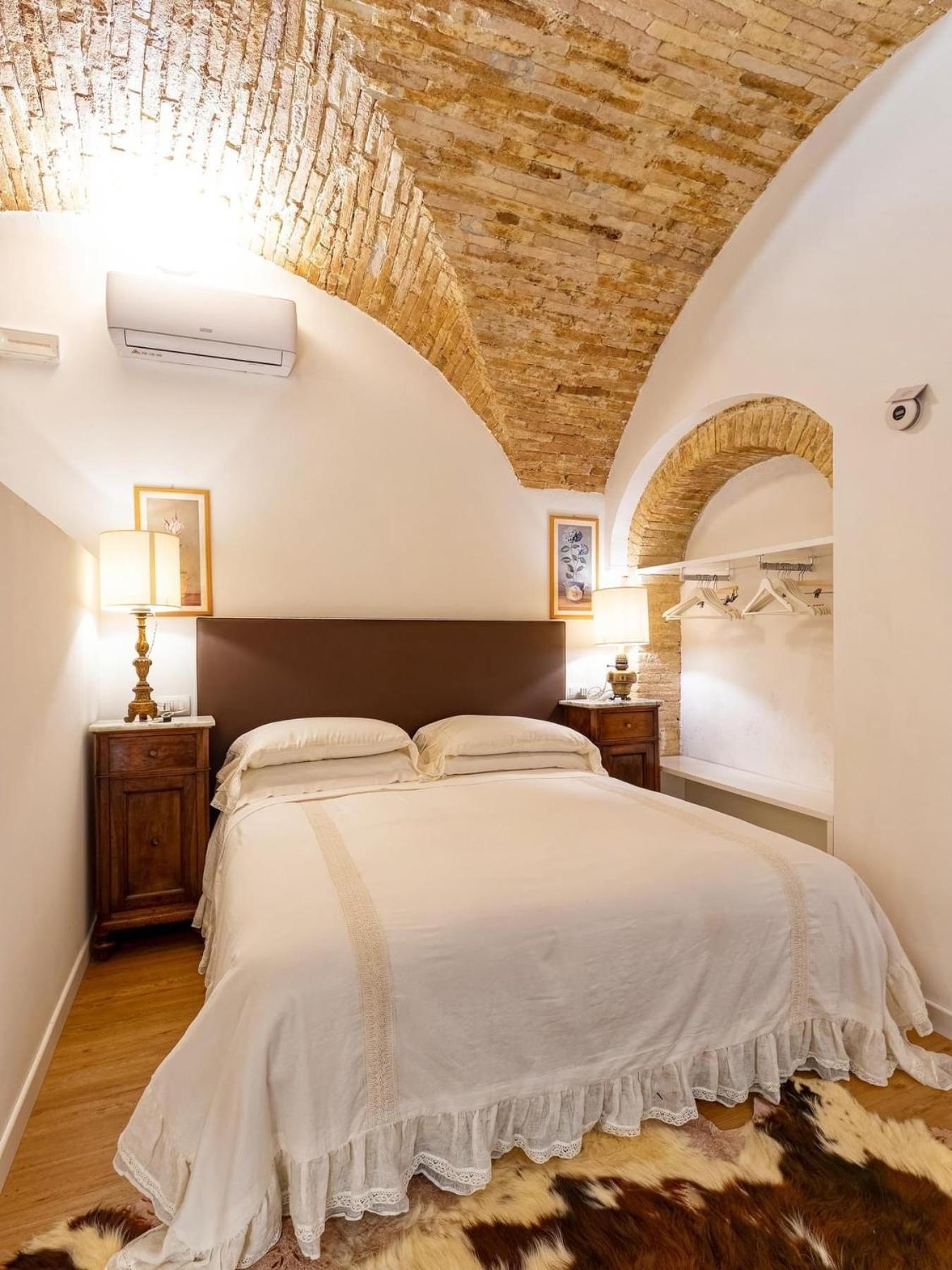 Saint Francis Apartment Ассизи Экстерьер фото